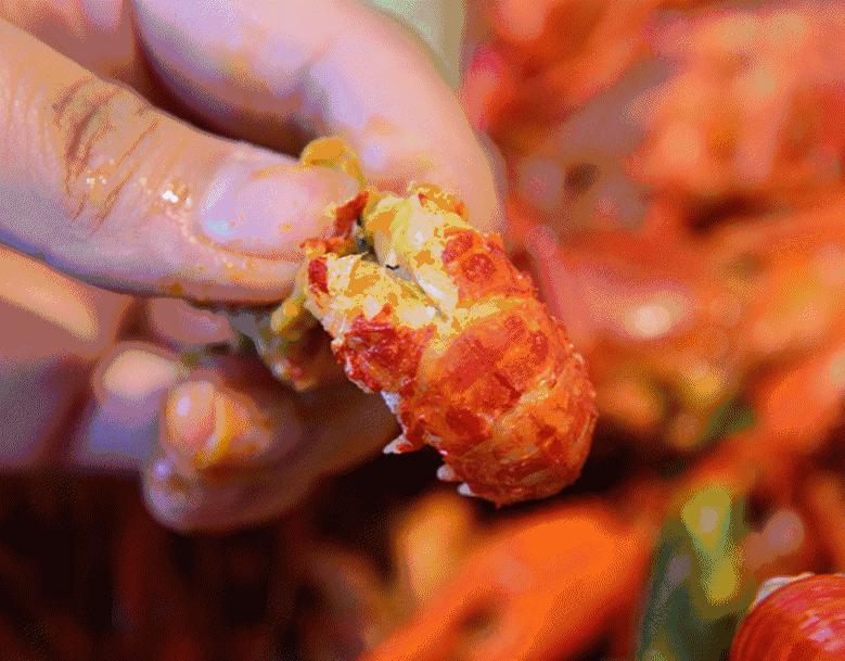 网红龙虾盖浇饭,好吃到哭的小龙虾盖浇饭