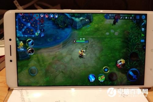 结衣老师说这些手机玩王者荣耀还卡顿掉线？你说咋办就咋办