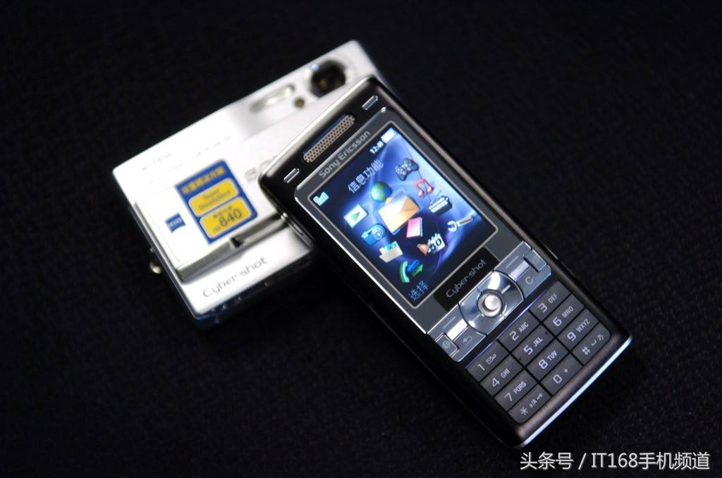 iPhone新品售价近万元热泪盈眶追忆十年前你用啥手机