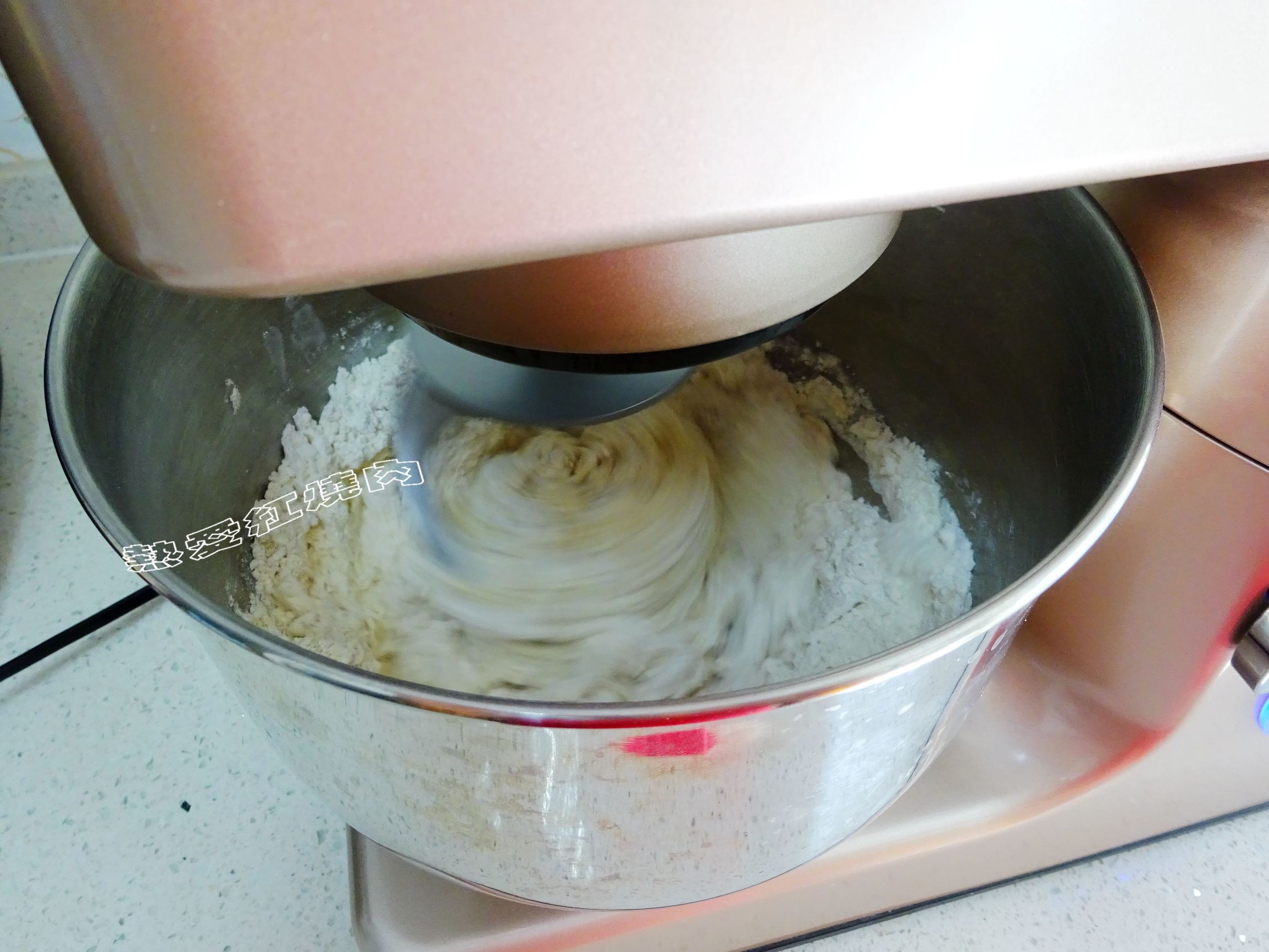 怎样做蓬松柔软的馒头,如何做出光滑松软的馒头