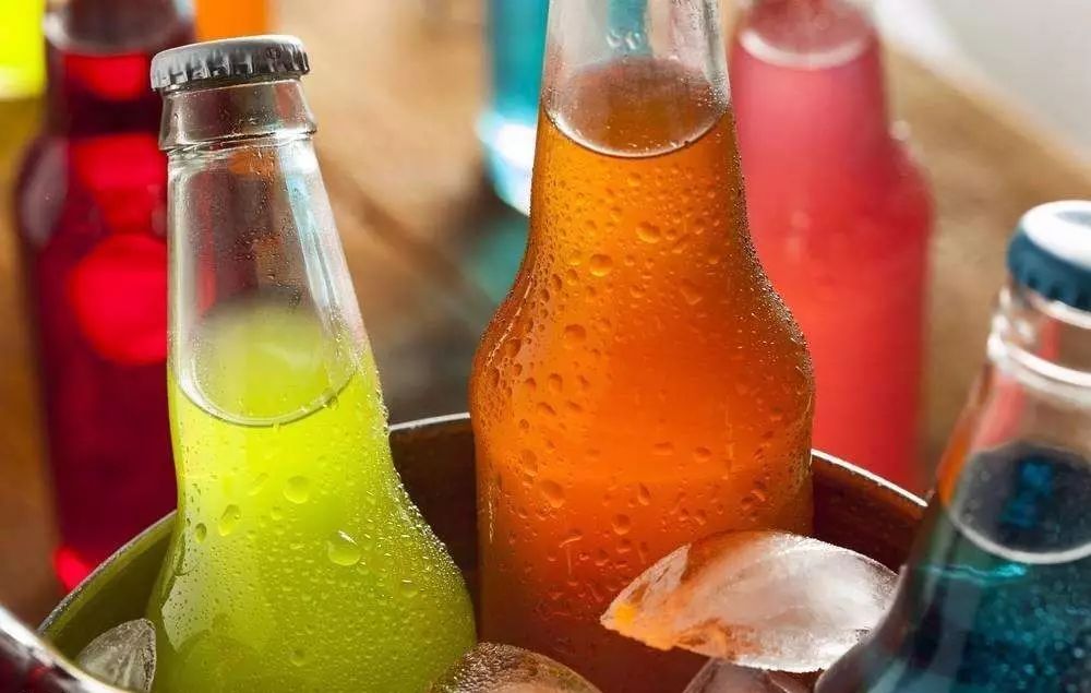 16岁高中生血糖爆表得糖尿病,16岁血糖高有什么症状