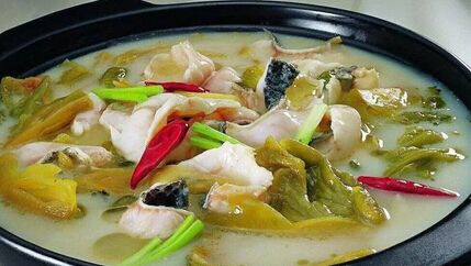 湖北酸菜鱼火锅的家常做法教程,收藏的老酒水煮鱼怎样做