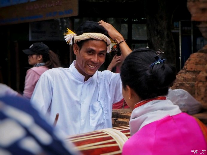 古迹寻访越南芽庄占婆塔,探索越南神秘长发村