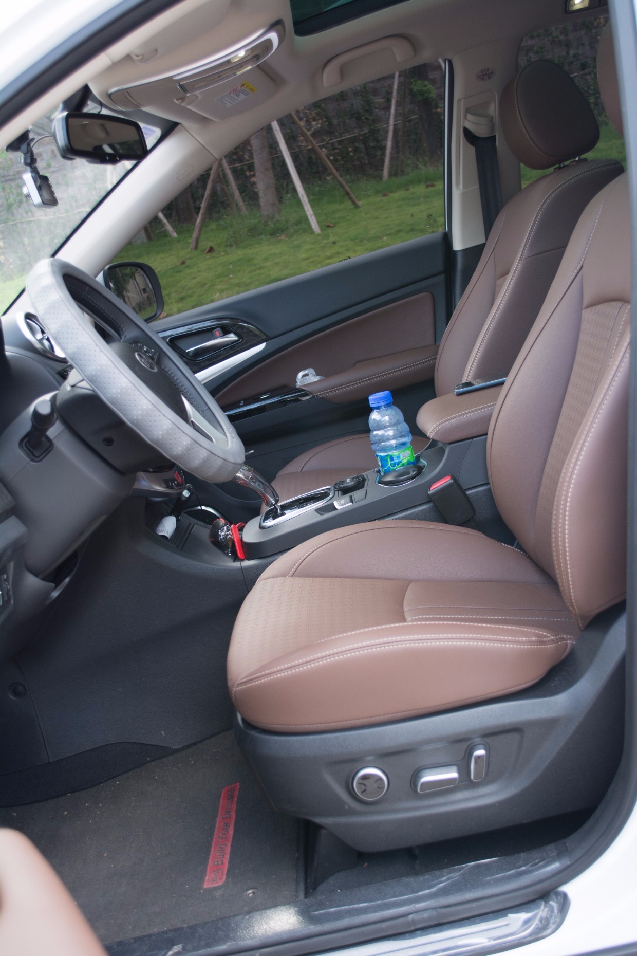 比亚迪s7多少公里换变速箱油,比亚迪s7变速箱是干式还是湿式