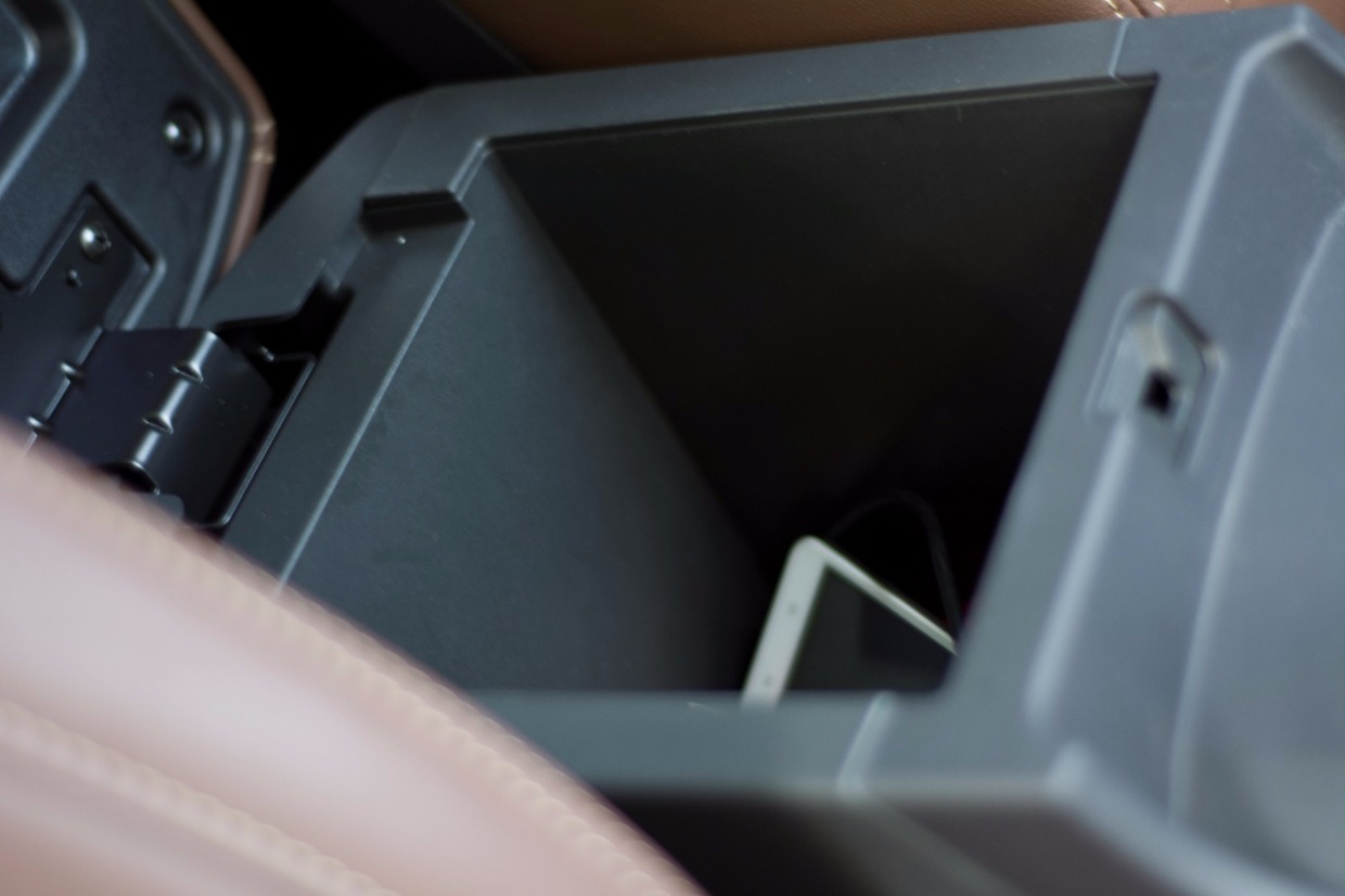 比亚迪s7多少公里换变速箱油,比亚迪s7变速箱是干式还是湿式