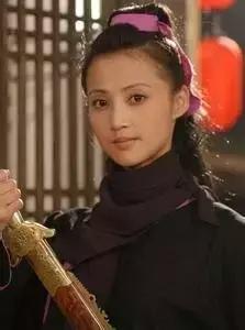 张歆艺打了玻尿酸后的样子,张歆艺下巴打了玻尿酸