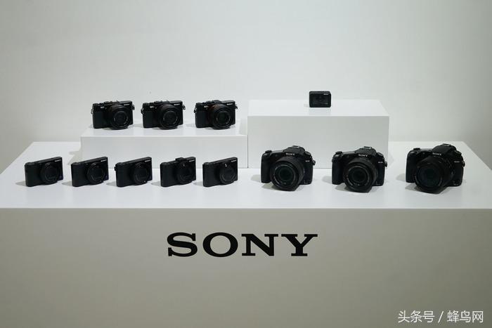 索尼黑卡rx0ii,索尼发布的第一代黑卡rx0