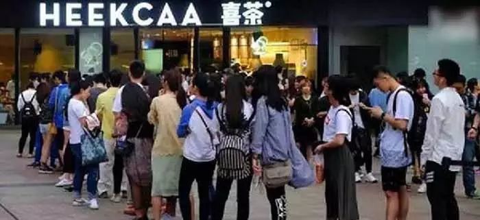 从喜茶到LadyM，为什么排队排上天的餐饮品牌都在上海？