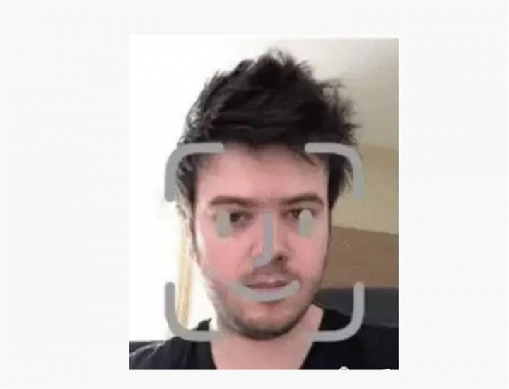 iPhone8发布了!但我的关注点却是,朋友圈的段子