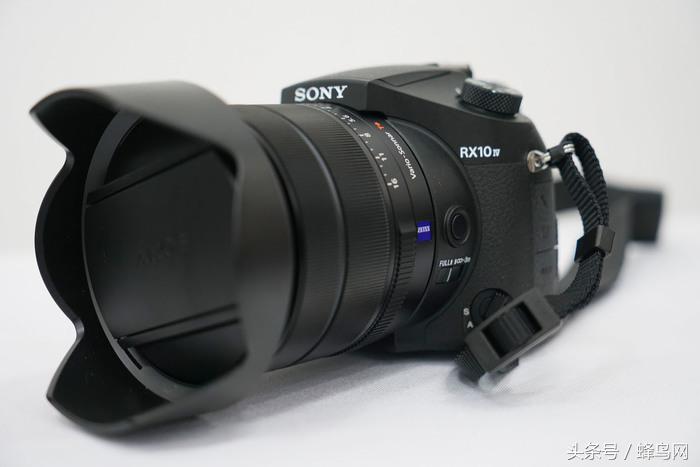索尼黑卡rx0ii,索尼发布的第一代黑卡rx0