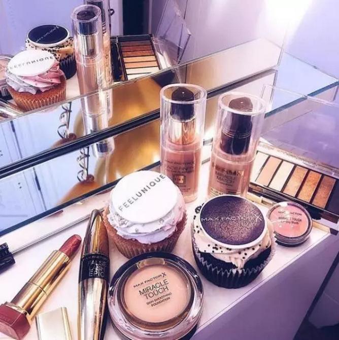 好用口红推荐网红正品大牌,好用细闪口红牌子