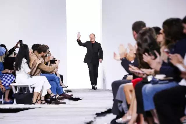 带货女王杨幂又出新花样了,杨幂私服带货