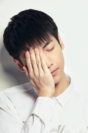 恋爱先洁面,男生应该用什么洗面奶