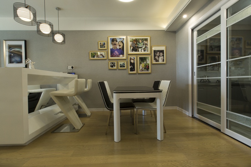 吧台做隔断属于鸡肋吗,吧台做入户隔断