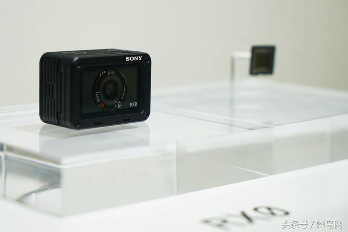 索尼黑卡rx0ii,索尼发布的第一代黑卡rx0