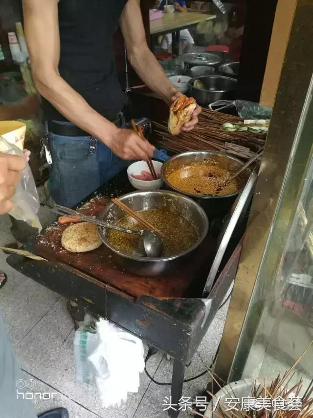 安康麻辣烫夹馍酱料配方,安康麻辣烫所有菜品