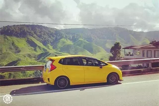 本田飞度红色改侧裙,2021款本田飞度改装大包围