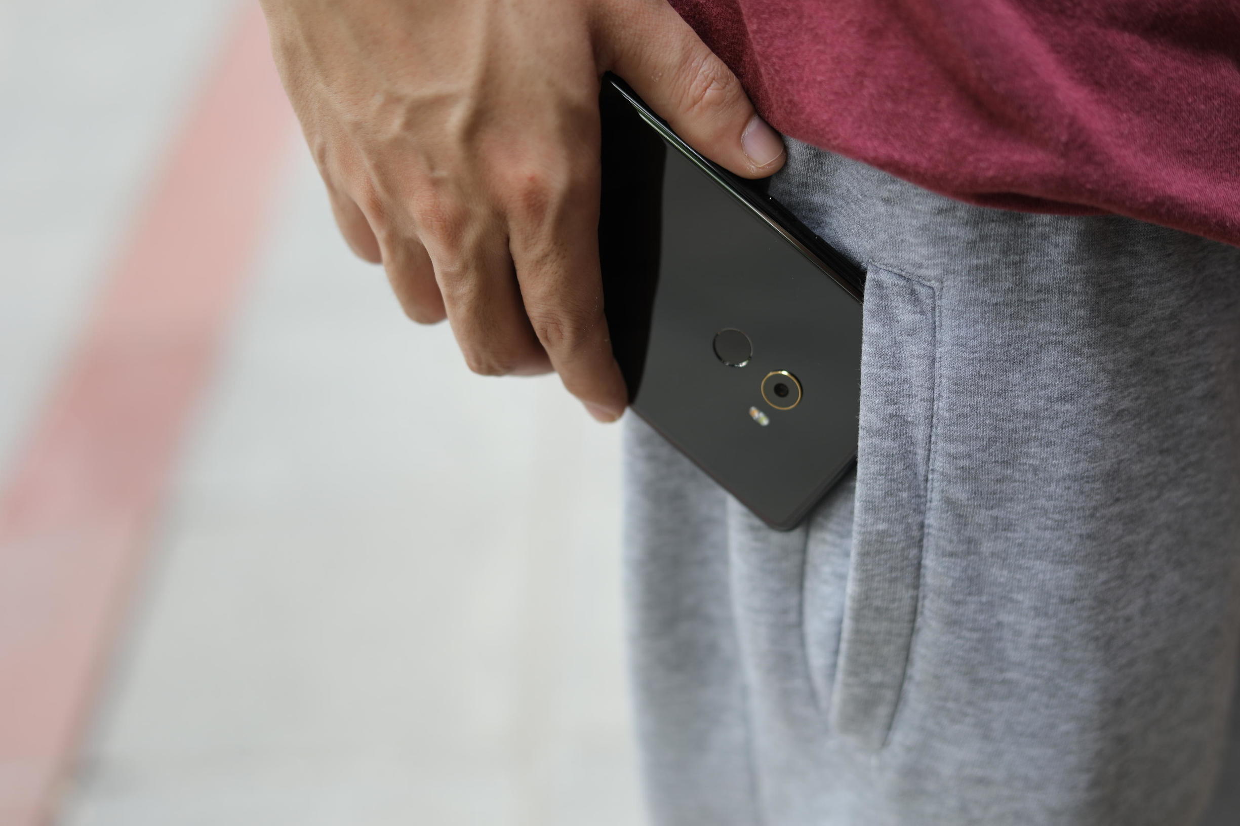 小米mix屏幕对比小米mix2,小米mix和小米mix2对比