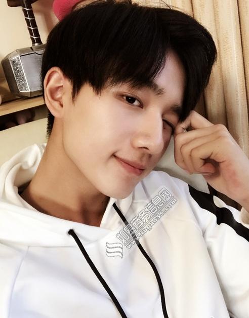 各种各样的小哥哥特别帅,各种类型的小哥哥