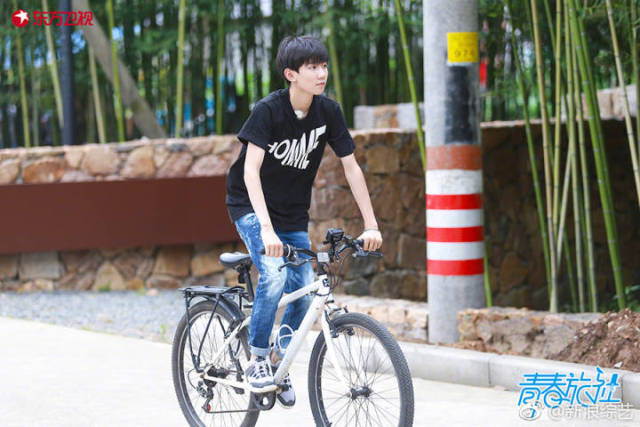 婀栧崡娴欐睙姹熻嫃涓滄柟鍗,姹熻嫃婀栧崡涓滄柟娴欐睙鍗