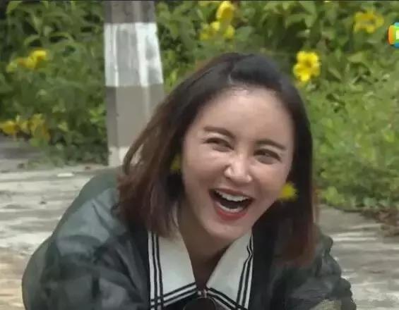 张歆艺打了玻尿酸后的样子,张歆艺下巴打了玻尿酸