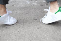 2021什么小白鞋经典又时尚女,小白鞋与运动鞋哪款比较时尚百搭