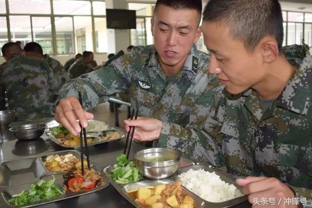 新兵连变化可以有多大,新兵连是什么样子的