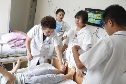 医德传四海,北京儿童医院神经内科专家王玲