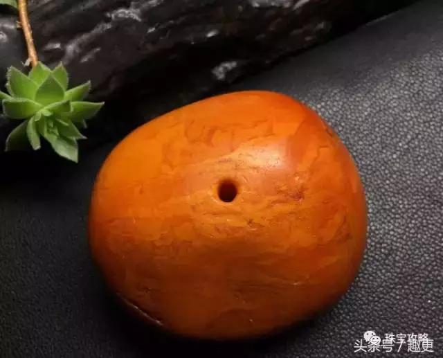 蜜蜡的新老区别是什么,蜜蜡是新的好还是老的好