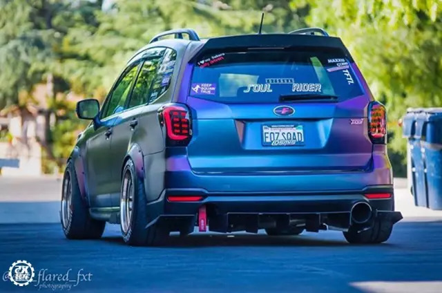 “不务正业”的低趴斯巴鲁森林人,在路上暴走的姿态简直凶猛!