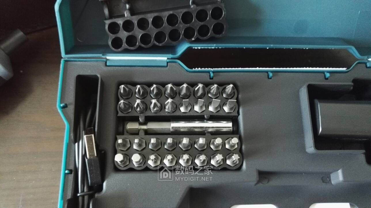 boschgo手持电动螺丝刀评测,boschGO电动螺丝刀拆解视频