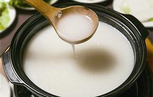 燃气灶清理油污有什么方法,清洗燃气灶顽固油污妙招