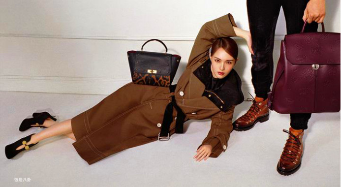 杨幂成轻奢品牌全球代言人，80后小花的代言战争硝烟四起