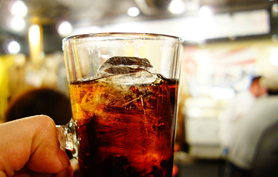 孕妇能每天喝榨汁机榨的果汁吗,孕妇可以喝各种鲜榨蔬果汁