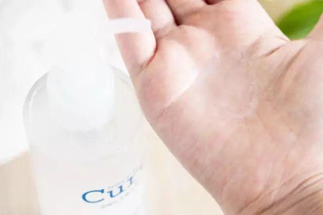 脸部控油的最好的护肤品,控油祛痘收缩毛孔护肤品哪个好