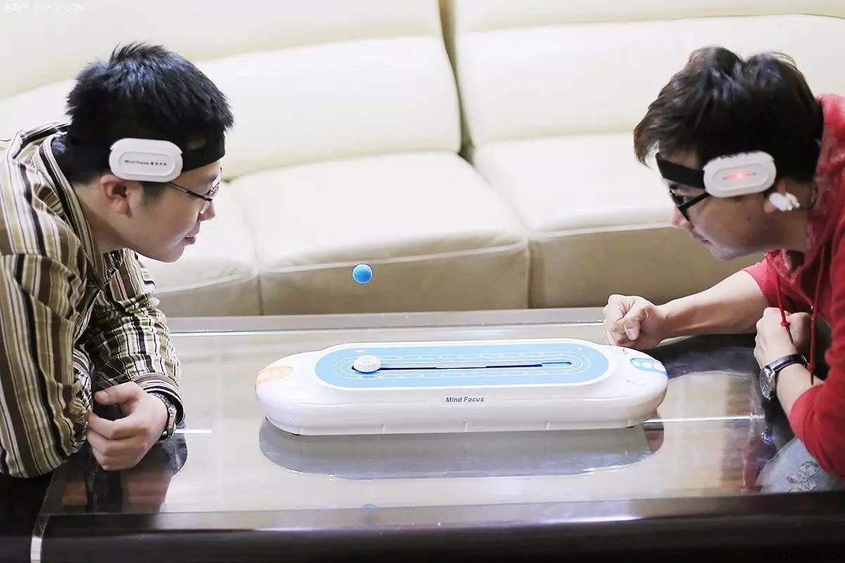 6米8的大黄蜂,800多块的大黄蜂机器人