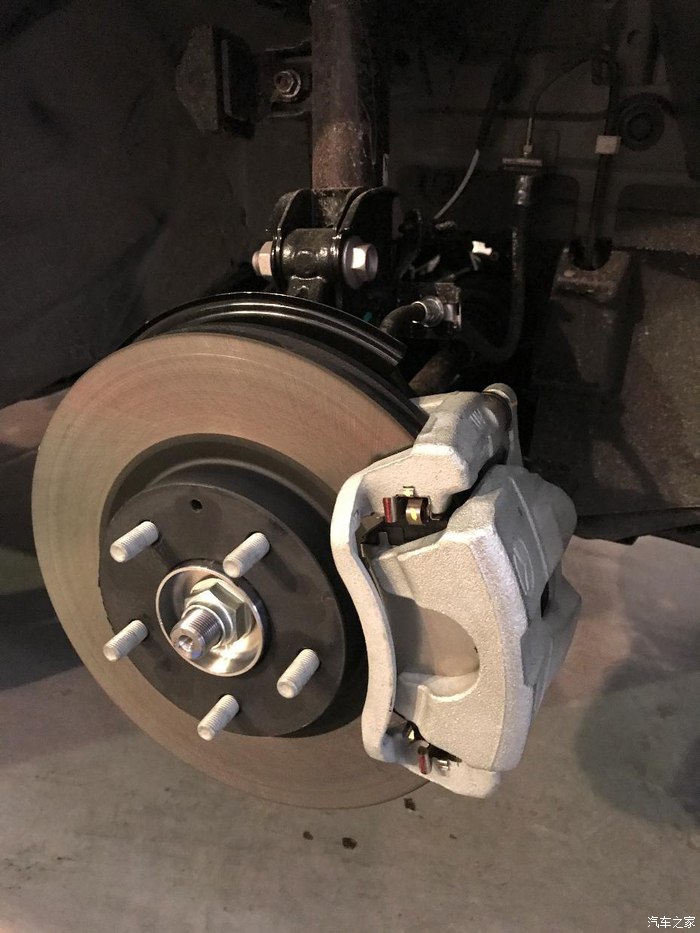 阿特兹换挡略有顿挫正常吗,阿特兹2.5蓝天运动版有拨片换挡