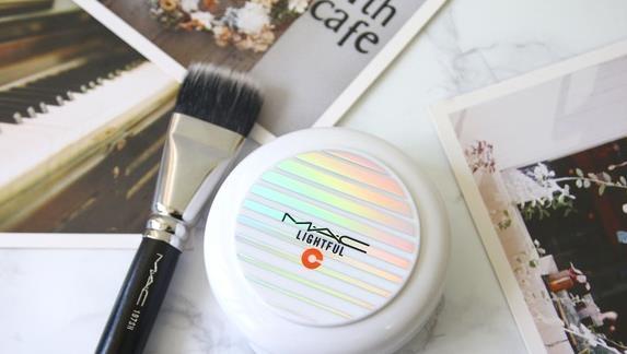 有十多种色号的气垫,特别多的气垫大全