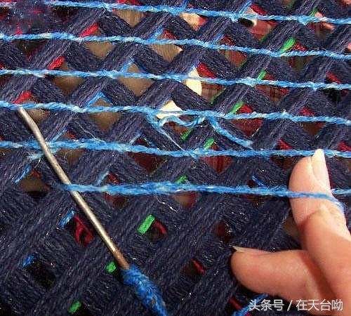 旧毛线手工地毯怎么做,用旧毛线手工制作地毯的各种做法