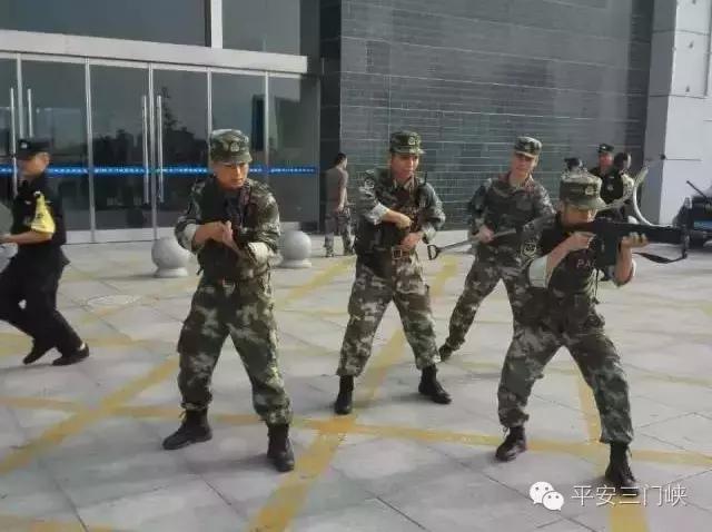 公安边防机动特警作战演练,巡特警大队积极备战全市拉动演练