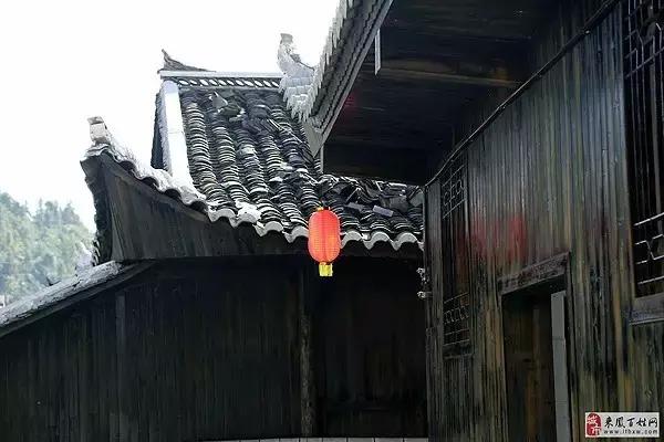 恩施土家族苗族村落,恩施景色秀丽的少数民族村寨