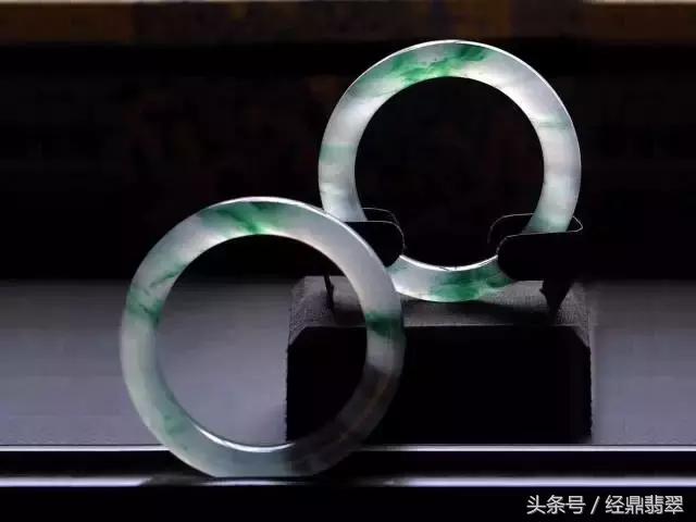 八万元买只假翡翠手镯，翠友为什么如此容易被碰瓷？