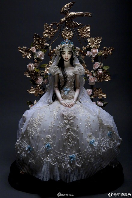 李晨送的娃娃牌子,李晨送范冰冰的人偶