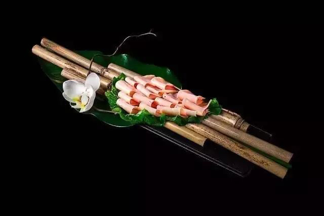 拥有后宫”佳丽三千“的设计师大叔告诉你：什么是美｜手作之美