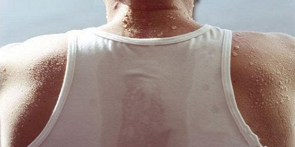 一直出汗但是身体凉的怎么回事,天凉还在发热该怎么办