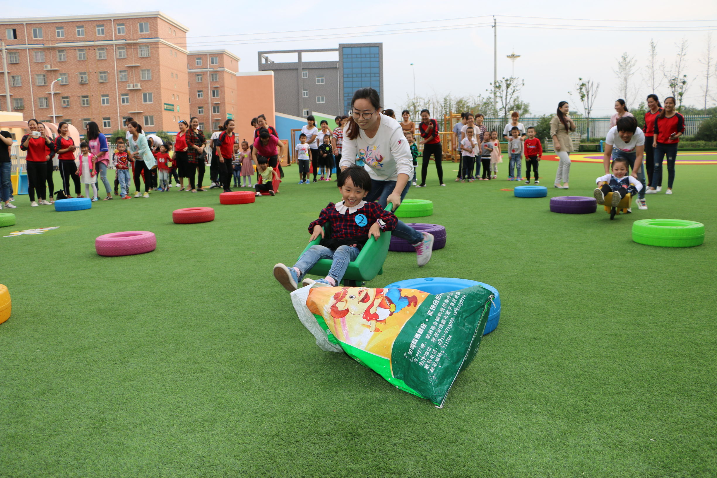 富平:庄里试验区中心幼儿园“森林舞会”主题生日派对