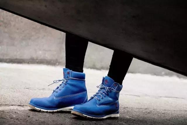 踢不烂大黄靴滴上了油渍,踢不烂大黄靴timberland