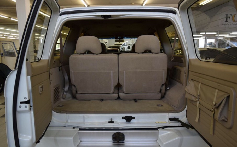 途乐越野车中的搅屎棍,尼桑途乐吉普车