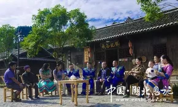 恩施土家族苗族村落,恩施景色秀丽的少数民族村寨