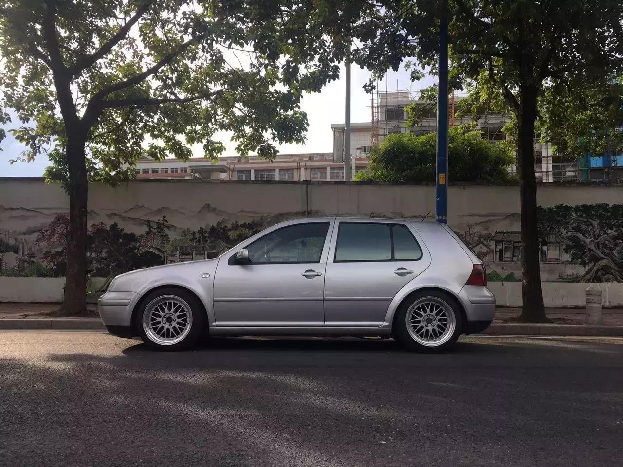 一个喜欢玩车的女司机,喜欢玩飞车的女生是什么性格